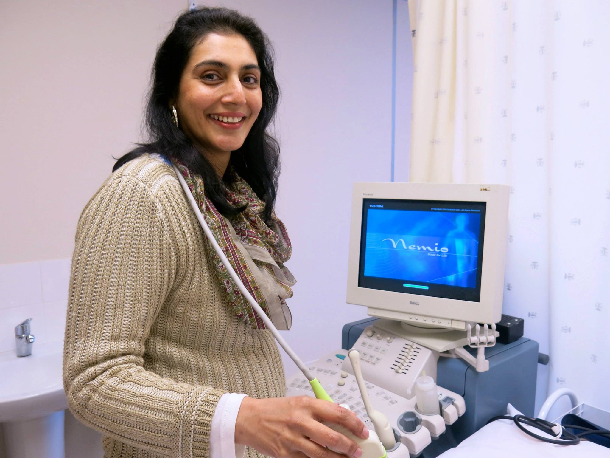 Dr. Mahnaz Kalim - Obstetrician and Gynaecologist